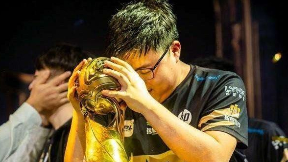 Ming状态火爆冲上热搜(微信状态可看访客记录冲上热搜)|欧博娱乐